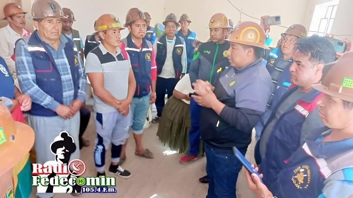 Posesionaron al directorio de la Cooperativa Minera Aurífera «La Lloja» R.L.