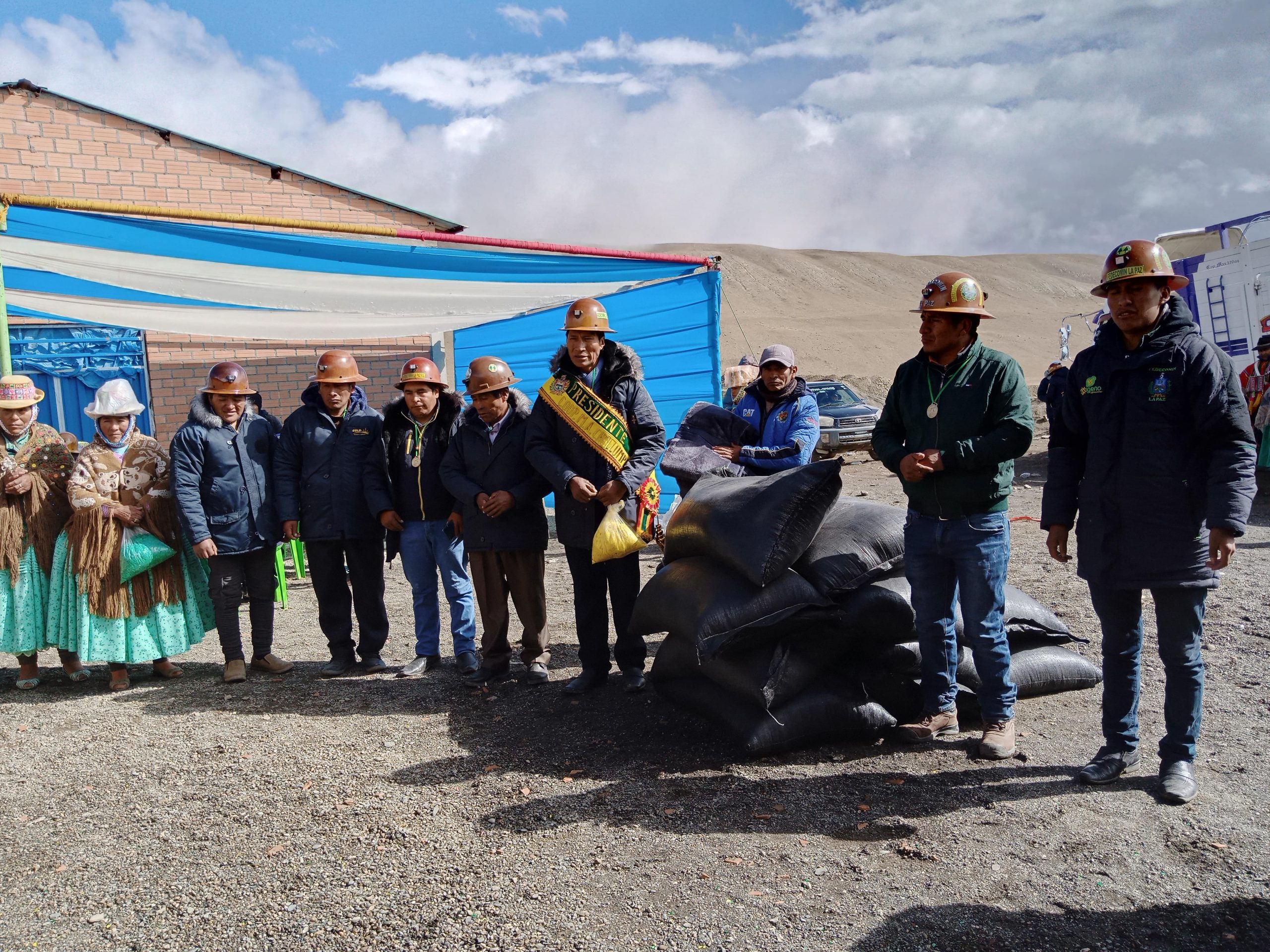 XVI aniversario de la Cooperativa Minera Aurífera «Chullumpini» R.L.
